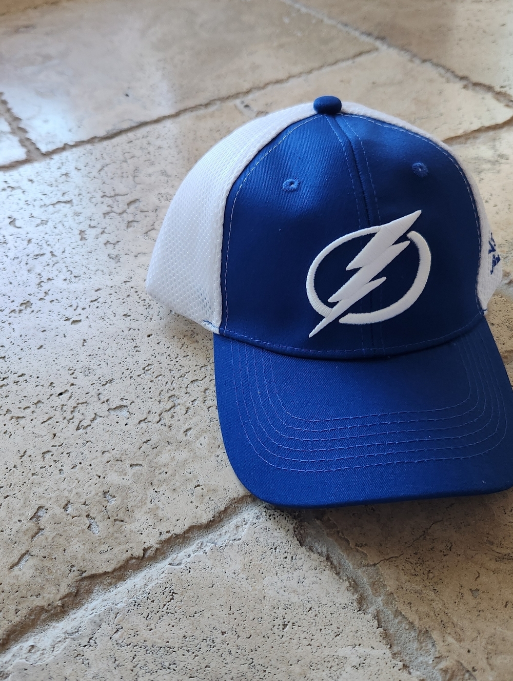 New Tampa Bay Lightning Blue & White Mesh Baseball Cap